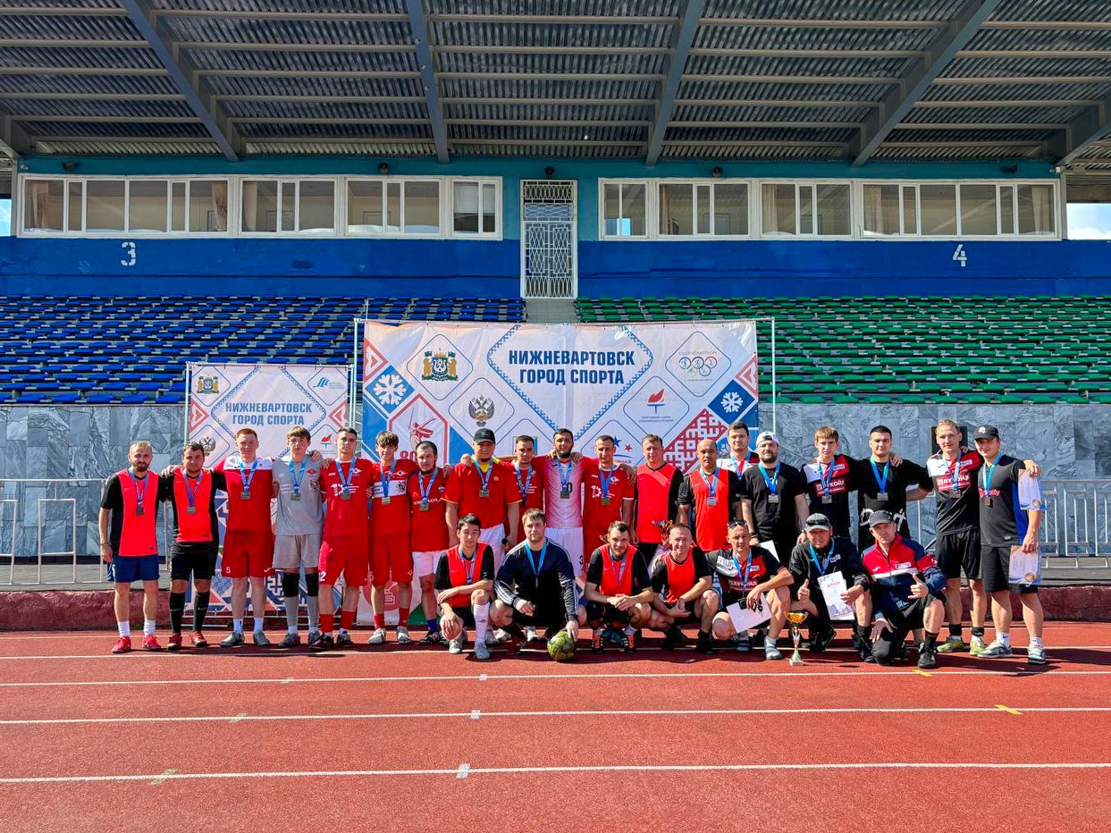 Футбольной точкой — в финал Декады спорта!