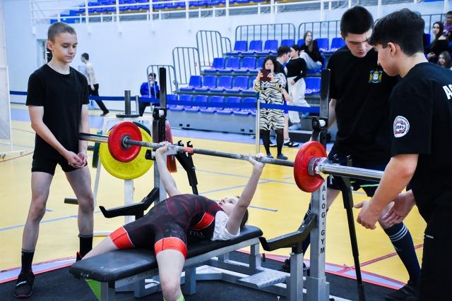 Пауэрлифтинг.